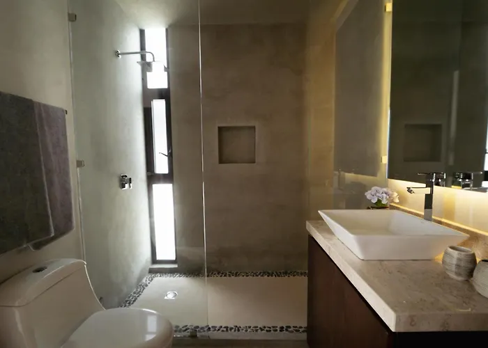 Villa Design Luxury Villa, 3 Pools, Rooftop, Near *