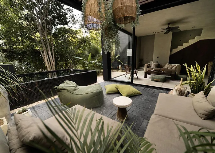 Design Luxury Villa, 3 Pools, Rooftop, Near *
